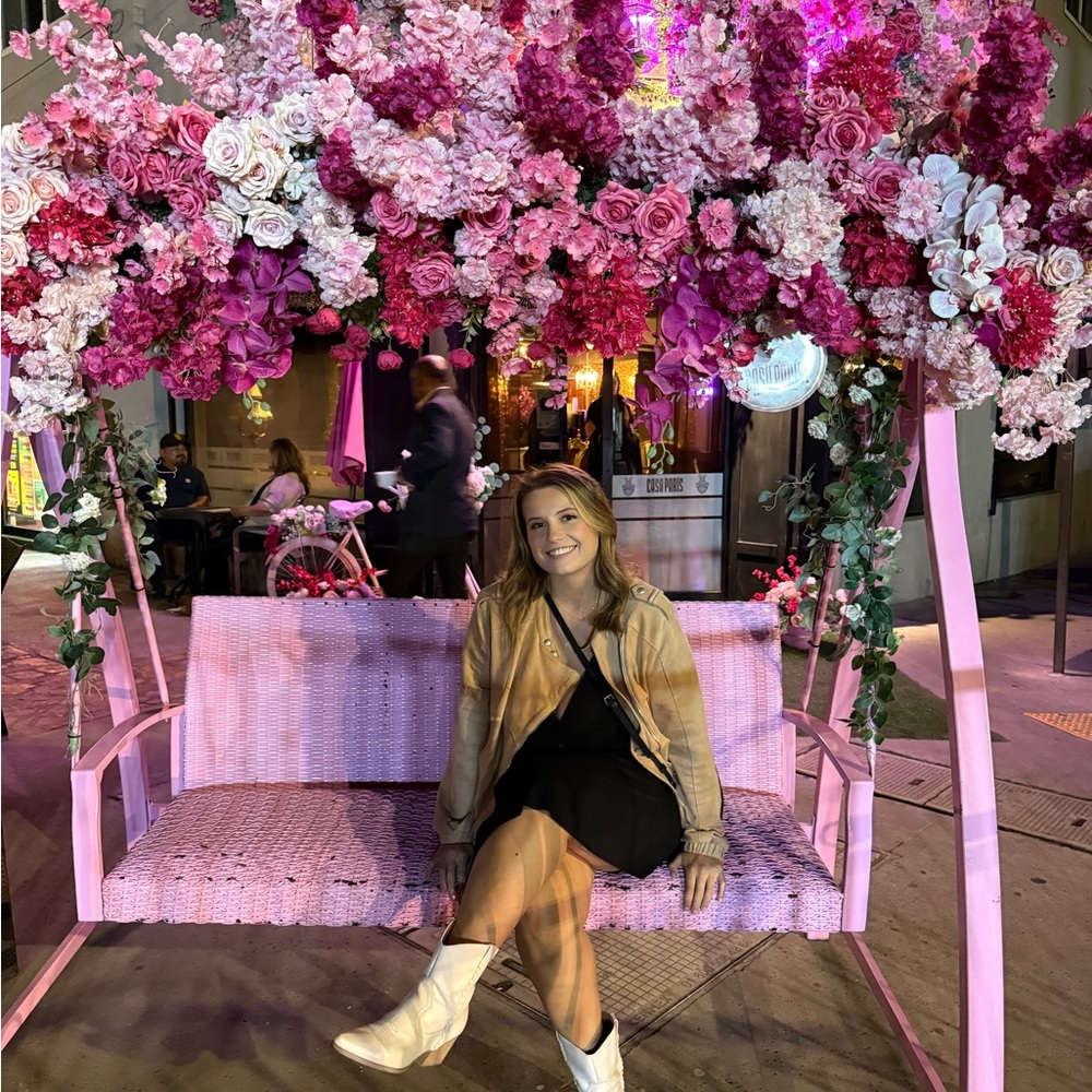 Meet your posher!!!!